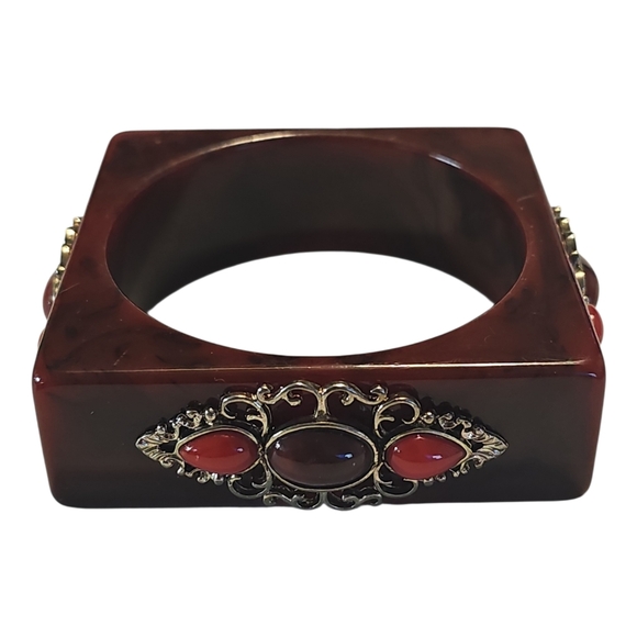 Vintage Jewelry - Vintage Dark Red Marbled Bakelite Square Shape Bangle Bracelet
